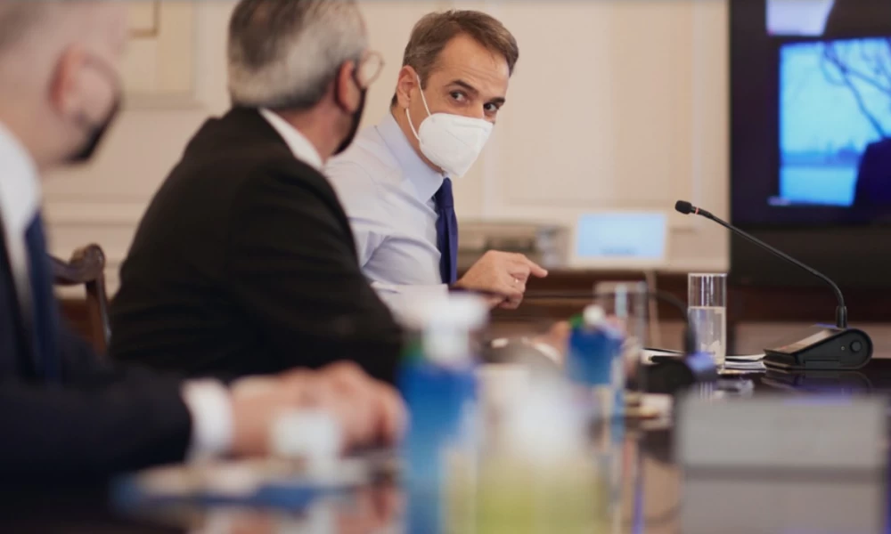 Τηλεδιάσκεψη Mητσοτάκη με TUI: Αναμένεται διπλασιασμός τουριστών το 2022